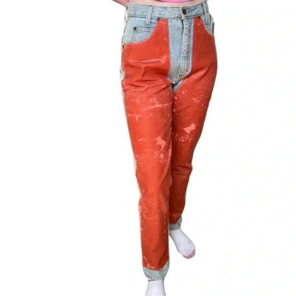 Vintage Early 1990s High-Waisted Mom Jeans – Light Wash Denim with Orange Leathe - Picture 2 of 10